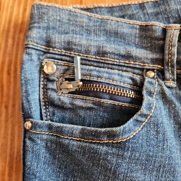 Style & Co. Blue Straight Leg Jeans with Studded Pockets Size 10P - Picture 5 of 7